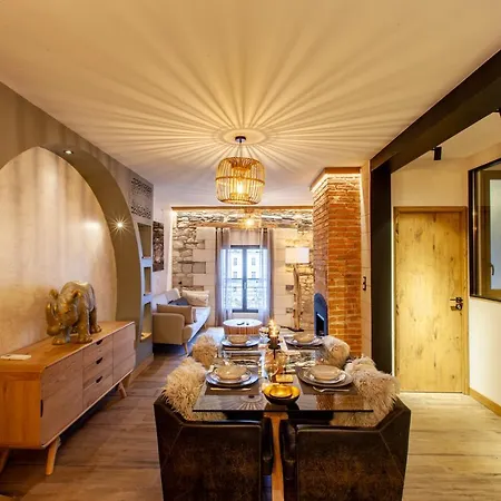 Oluxuxy49 - T3 De Prestige, Place Du Ralliement, 2eme 3eme Et 4eme Etage Sans Ascenseur Appartement