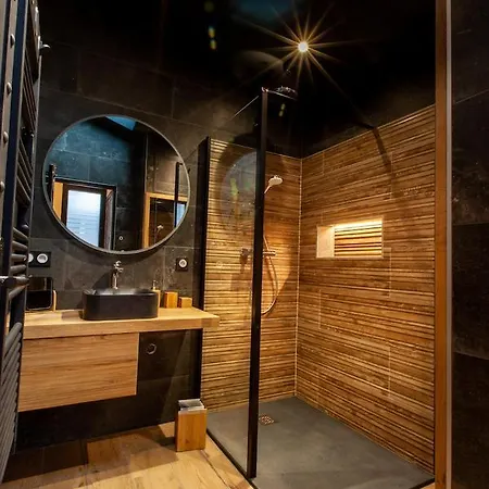 Oluxuxy49 - T3 De Prestige, Place Du Ralliement, 2eme 3eme Et 4eme Etage Sans Ascenseur Angers