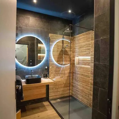 Oluxuxy49 - T3 De Prestige, Place Du Ralliement, 2eme 3eme Et 4eme Etage Sans Ascenseur Appartement Angers