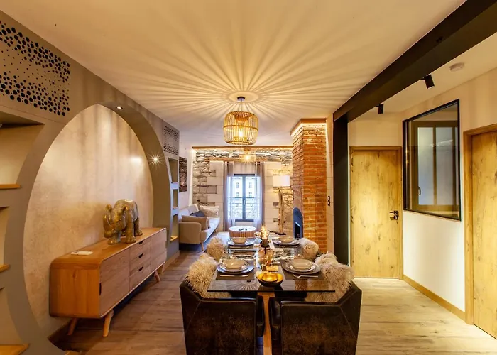 Oluxuxy49 - T3 De Prestige, Place Du Ralliement, 2eme 3eme Et 4eme Etage Sans Ascenseur Apartament