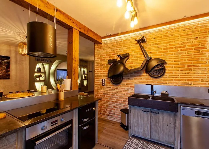 Oluxuxy49 - T3 De Prestige, Place Du Ralliement, 2eme 3eme Et 4eme Etage Sans Ascenseur * 앙제