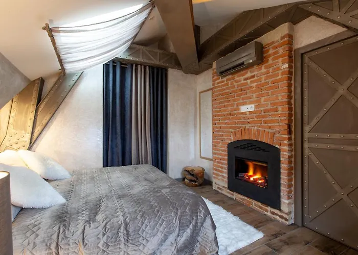 Oluxuxy49 - T3 De Prestige, Place Du Ralliement, 2eme 3eme Et 4eme Etage Sans Ascenseur