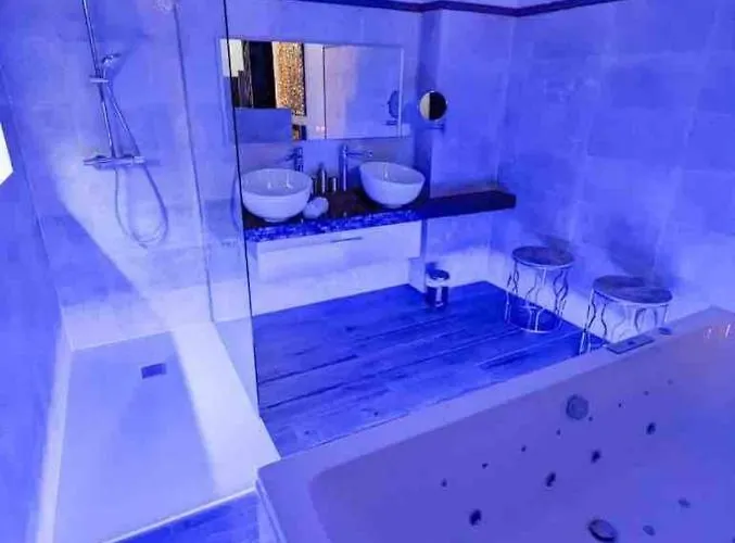 Oluxuxy49 - T3 De Prestige, Place Du Ralliement, 2eme 3eme Et 4eme Etage Sans Ascenseur * 앙제