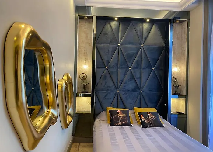 Oluxuxy49 - T3 De Prestige, Place Du Ralliement, 2eme 3eme Et 4eme Etage Sans Ascenseur