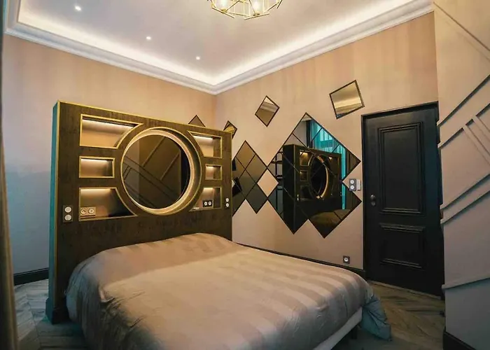 Oluxuxy49 - T3 De Prestige, Place Du Ralliement, 2eme 3eme Et 4eme Etage Sans Ascenseur Apartament *